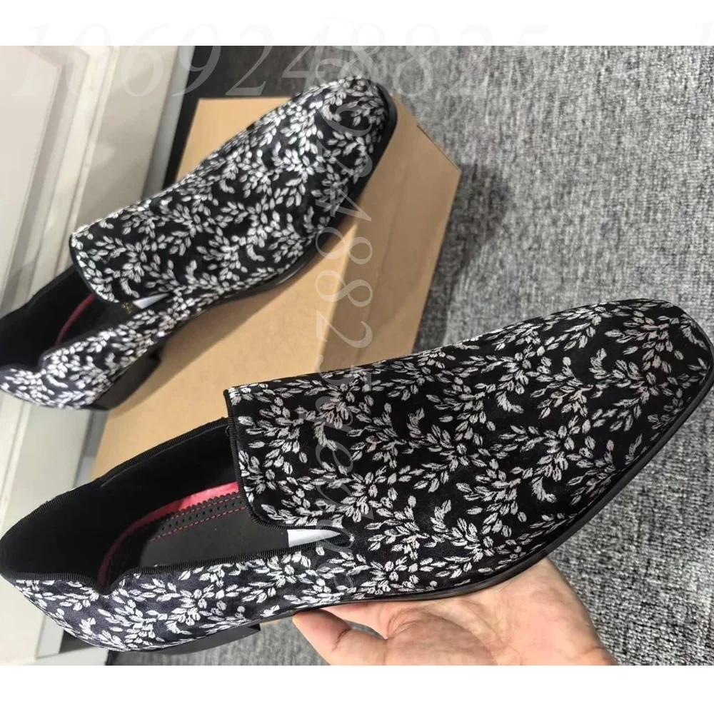 Formal Upper Wear Men - Zwarte herenloafers met bloemenprint, gesloten vierkante